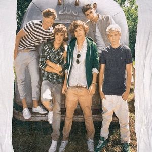 One Direction white t shirt